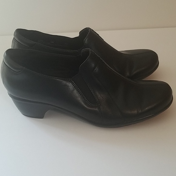 Clark's shoes - Picture 2 of 6